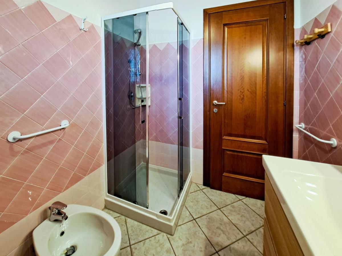 Appartamento Trilocale Vicino Al Centro Di San Teodoro San Teodoro  Exterior photo